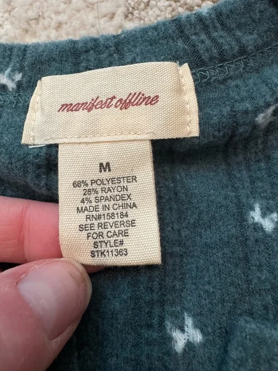 PJ Set - Picture 5 of 6